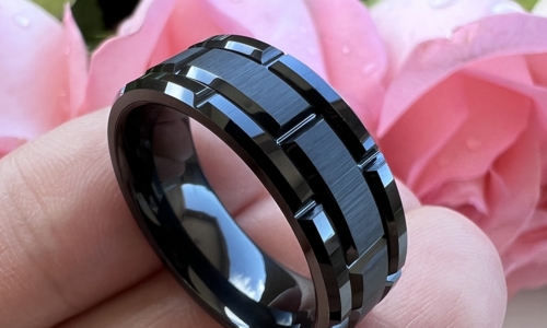 Tungsten Rings: Combining Strength and Style for Grooms