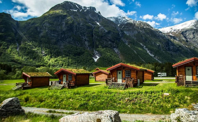 Norge’s Camping with Family: Unforgettable Bonding Experiences